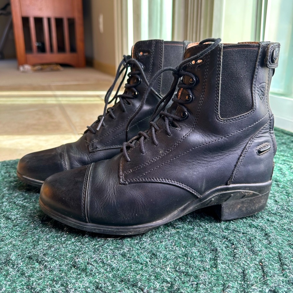 Ariat Paddock Boots Size 7